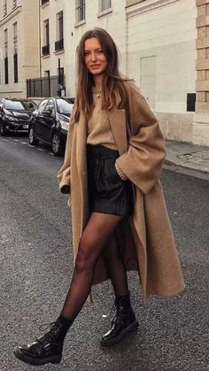 Camel Coat Street Style, Camel Coat, Winter Trends, Fashion Week Street Style, Looks Style, Mode Inspiration, Winter Fashion Outfits