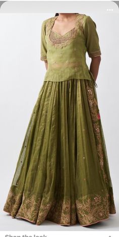 Indian Summer Wedding Outfits, Mehendi Dress Outfits, Shadi Outfits, Ambani House, Colorful Lehenga, Chanderi Lehenga, Prince Wedding, Traditional Textiles, Zardozi Work