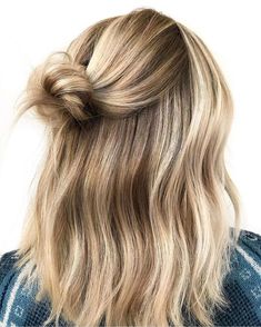 Graduation Hairstyle, Hair Knot, Graduation Hairstyles, Fishtail Braid, Brown Blonde Hair, Hair Envy, Balayage Hair, Style Tips, Hair Day