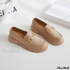 Olivia Mark - Vintage Round-toe Loafers with Stylish Gold Buckle and Thick Sole Khaki Heels, Ivory Shoes, Slip On Dress Shoes, Trendy Fits, Comfortable Slippers, Estilo Preppy, Loafers Style, Low Heel Shoes, Black Loafers