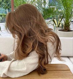 Golden Brown Hair Color, Golden Brown Hair, Photo Pinterest, Beige Hair, Korean Hair Color, Honey Brown Hair, Brown Hair Inspo, Hair Color Caramel, Caramel Hair