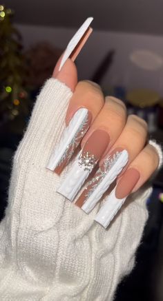 Nails Ideas November, Christmas Baddie Nails, Winter Nail Sets, Extra Christmas Nails, Nails Fall Winter, November Nails Ideas, November Nails Fall, Winter Nails Acrylic, Girl Drawings