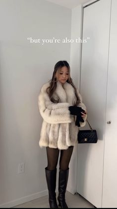 New York December Outfit, Vegas Winter Outfit, Las Vegas Winter Outfit Ideas, Vegas Winter Outfit Ideas, Las Vegas Winter, New York Winter Outfit, New York December, Birthday Dinner Outfit, Nyc Winter Outfits