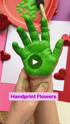 Kindergarden Activities, Craft Kids, Home Daycare, Handprint Craft, Show Me The Way, Kindergarten Crafts, April Showers, Mother And Father, Cool Kids