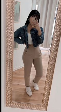 Casual Oufits, Outfits Con Jeans, Uni Outfits, Outfit Mujer, Casual Day Outfits, Elegante Casual, Stylish Work Outfits, Work Outfits Women, Professional Outfits