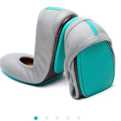 Tieks Cool Grey Flats Only Selling Them Due To Going Up A Size In Tieks! #19 Tieks Ballet Flats, Pastel Leather, Rose Gold Flats, Pink Ballet Flats, Tieks Shoes, Ballerina Pink, Grey Flats, Ballerina Shoes Flats, Pink Flats