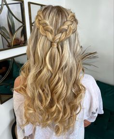 Hoco Hair Braid, Picture Day Hairstyles, Waterfall Hairstyle, Cute Wedding Hairstyles, Fall Blonde Hair