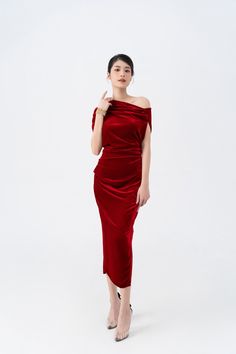 "This dress is made of MULBERRY silk velvet which is made of 60% silk and 40% rayon (there is NO velvet made of 100% silk for sure) - The surface of the velvet fabric is a pile of thick fibers that are stacked closely together. These fibers are cut equally short, so the fabric has good light reflection, glossiness and creates many different color tones in the same fabric. When touching the surface of the fabric, it feels very smooth, soft, with good shedding.  - Velvet fabric is a soft, smooth, silky fabric that has a good ability to keep warm in the winter and cool in the summer. Red Mulberry Silk Velvet Dress , Luxurious Silk Velvet Asymmetrical Dress, Wedding Dress, Bridesmaid Dress, Party Dress, Made to Order Dress This dress will be an excellent gift for your daughter, wife, girlfrien Red Velvit Dress, Elegant Red Midi-length Slip Dress, Red V-neck Velvet Dress For Formal Occasions, Velvet V-neck Midi Dress For Evening, Luxury Red Bias-cut Dress, Wedding Dress Bridesmaid, Silk Velvet Dress, Elegant Bridesmaid Dresses, Dress Bridesmaid