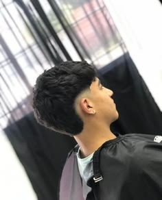 Low Fade Long Hair, Mens Haircuts Thick Hair, Fade Haircut Designs, Taper Fade Curly Hair, Mullet Fade, Buzz Cut Hairstyles