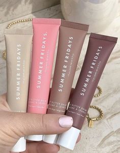 #summerfridays #lipcare #selfcare #vanilla #vanillagirl #productive #aesthetic #lifestyle #cleangirl #selflove #cozy Lipgloss Aesthetic, Makeup Needs, Elegant Makeup