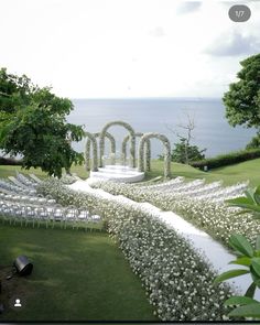 Flower Altar, Blue Ocean Background, Green Ceremony, Ceremony Backdrop Outdoor, Wedding Outside, Ocean Background, Curvy Wedding