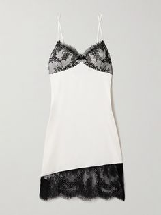 Whether worn at home or styled for an evening out, Fleur du Mal's dress exudes effortless romance. It's cut from glossy silk-blend satin that's traced with scalloped lace along the bust and mini hem. The adjustable straps allow for a perfect fit. Grey Satin Dress, Ivory Satin Dress, Lace Slip Dress, Linens And Lace, Silk Midi Dress, Lace Slip, Mini Slip Dress, Satin Mini Dress, Pink Midi Dress