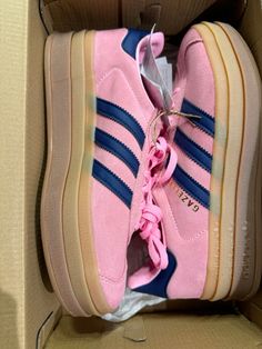 #gazelle #adidas #adidasgazelles #pink #summerstyle #adidasshoeswomen #shoes #sneakers #shoesaddict #wishlist #sneakerhead Shoes Adidas Gazelle, Adidas Shoes Gazelle, Cute Converse Shoes, Gazelle Adidas, Cute Converse, Shoes For School