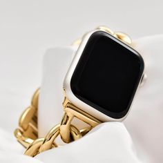 Meet your new favourite watch band. Perfect to add a touch of luxe to any outfit, wear it on repeat to the office, bar and everywhere in between. Crafted from premium stainless steel and plated in 18k Gold to elevate your Apple Watch into a piece of fine jewellery. Our commitment to high quality ensures your bracelet is: Waterproof Rust Free Tarnish Free Nickel Free Plating Need to shorten your band for a firmer fit? Simply flick open & remove the clasp links with your nail - no tool required! O Bracelet Apple Watch Band, Apple Watch Stand, Rose Gold Apple Watch, Gold Apple Watch, Resin Bracelet, Bracelet Apple Watch, Vintage Rose Gold, Gold Apple, Apple Watch Accessories