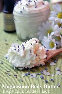 Magnesium Body Butter Recipe that helps calm restless legs Body And Bath Products, Magnesium Recipes, Making Tallow, Easy Body Butter Recipes, Magnesium Butter, Magnesium Body Butter, Diy Lotions, Body Butter Recipe, Natural Lotion