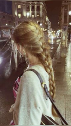 American Beauty, French Braid, Dream Hair, 가을 패션, Hairstyles For School, Aesthetic Hair, Hair Updos