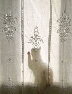 How To Disappear, Southern Gothic, Jolie Photo, White Aesthetic, White Cat, Mood Boards, Dream Life, Aesthetic Pictures, Cottage