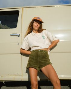 Boneyard Corduroy Shorts - Washed Green – Surf Locos Corduroy Shorts Outfits, Green Corduroy Shorts Outfit, Courdory Shorts Outfits, Corduroy Shorts Women, Camping Looks For Women, Outdoorsy Outfits Summer, Corduroy Shorts Outfit, Surfer Girl Style Outfits, Crunchy Outfits