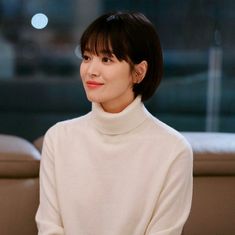 Song Hye Kyo Hairstyle, Short Hair Plus Size, Song Hye Kyo Style, Autumn In My Heart, Songsong Couple, Lee Joo Young