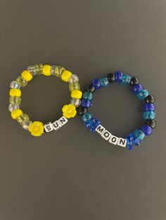 Pony Bead Bracelets Best Friends, Kandi Couple Bracelets, Matching Beaded Bracelets For Friends, Cute Matching Bead Bracelets, Best Friend Kandi Bracelets, Cute Bracelet Ideas For Couples, Boyfriend Bracelet Diy Beads, Matching Bracelets Sun And Moon, Couples Matching Bracelets Beads