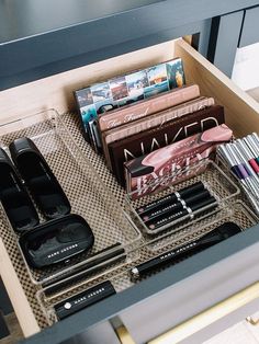 Organize My Makeup, Makeup Drawers, Rangement Makeup, Penyimpanan Makeup, Andee Layne, Slow Beauty, Makeup Storage Organization