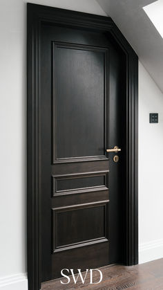 Add timeless elegance to your home with this dark wood door, featuring a sleek panel design and a striking gold handle that complements modern and traditional interiors alike. The rich wood tones enhance the aesthetic, making it a bold and luxurious statement piece for your space. Create a stylish and functional entrance with this stunning door! 🏡✨

#swdbespoke
#bespokedoors
#luxurydoors
#highglossdoors
#oakdoors
#bespokeoakdoors
#luxuryoakdoors
#oakstaineddoors
#internaldoors
#interiordoors
#bespokedoorsuk
#bespokedoorsdubai
#uniquedoors
#luxurydoorsusa
#luxurydoorsdubai