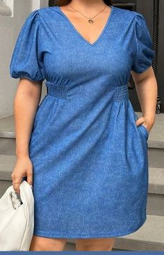 Vestiti In Jeans, Curvy Casual Outfits, Simple Dress Casual, Classy Short Dresses, Simple Frock Design, Casual Frocks, Casual Dresses Plus Size, African Print Dress Ankara, Plus Size Fall Outfit