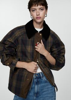 Oversized Parka, Fur Collar Jacket, Street Trends, Contrast Collar, Brown Plaid, Plaid Jacket, Zipper Top, Parka Jacket, Light Jacket