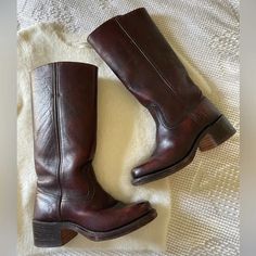 Frye | Shoes | Frye Campus Boots 4l | Poshmark Brown Frye Boots Outfit, Frye Boots Outfit How To Wear, Frye Campus Boots Outfit, Fyre Boots, Frye Boots Outfit, Fry Boots, Frye Campus Boots, Autumn Boots