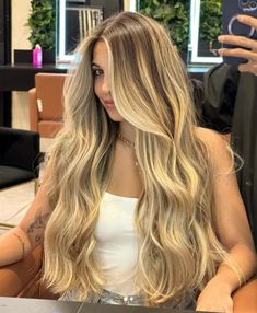 Soft Blonde Hair Balayage, Buttery Caramel Blonde Hair, Bronze Hair, Long Hair Color, Hair Color Shades, Long Blonde