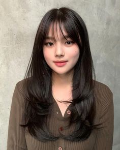 Twist Felco Haircut Straight, Korean Bangs And Layers, Korean Midlength Hairstyle Women, Korean Layers With Bangs, Korean Soft Bangs, Bangs For Asian Hair, Korean Medium Length Hair, Kpop Curtain Bangs