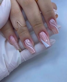 Graduation Nails Ideas, Elegant Touch Nails, Quick Nail Art, Graduation Nails, Casual Nails, Simple Acrylic Nails, Cute Gel Nails