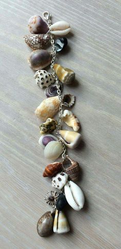 Bracelet Seashell, Seashell Bracelet, Hawaii Jewelry, Beach Bracelet, Surfer Bracelets, Seashell Jewelry, Seashell Crafts, Shell Bracelet