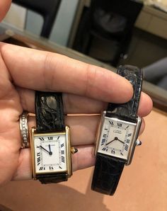 Cartier Gold Watch, Vintage Cartier Watch, Doudoune The North Face, Stile Kylie Jenner, Stile Blair Waldorf, Tank Watch, Fancy Watches, Retro Watches