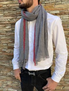 Scarf, Chic scarf for men, easy to wear. Ideal for combining with formal outfits as well as a more casual wardrobe. A very chic, timeless masculine accessory - Comfortable to wear - Good quality and nice finish 100% woven cotton One size - 100x180 cm Washable at 30 degrees - Iron on low heat on reverse side Chic Scarf, Scarf For Men, Chic Scarves, Men's Scarf, Cotton Gift, Formal Outfits, Mens Scarves, Scarf Men, Formal Outfit