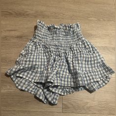 Sincerely Jules (Tj Maxx) Gingham Shorts Size: Small Color: Blue Gingham *Never Worn* *They Have Pockets* Plaid Beach Bottoms For Spring, Plaid Bottoms For Beach In Spring, Spring Vacation Gingham Bottoms, Summer Plaid Bottoms For Vacation, Plaid Bottoms For Spring Vacation, Spring Vacation Plaid Bottoms, Summer Gingham Bottoms With Pockets, Gingham Bottoms With Pockets For Summer, Preppy Cotton Bottoms With Elastic Waistband