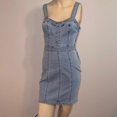 Nwt Guess Kassidy Dress In Light Wash Denim Women’s Size Small Denim Stretch Dress With 3 Buttons That Are Decorative, A Sweetheart Neckline And A Side Zipper Closure. Machine Was Warm And Dry On Low Cycle Fitted Medium Wash Denim Top Mini Length, Medium Wash Mini Length Denim Top, Light Wash Denim Mini Dress, Sleeveless Light Blue Denim Dress, Light Blue Sleeveless Denim Dress, Fitted Denim Blue Dress For Dress Down Occasions, Medium Wash Mini Denim Dress, Sleeveless Denim Washed Dresses, Medium Wash Knee-length Denim Mini Dress