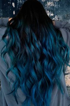 Explore The Teal Hair Color Palette: Saturated, Deep, And Pastel Hues ★ Colored Ends Of Hair Brunettes, Aquamarine Hair Color, Dark Blue Hair Color, Teal Blue Hair, Blue And Black Hair, Aquamarine Hair, Blue And Green Hair, Dark Teal Hair, Teal Ombre Hair