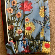 Medium Size Women’s Track Pants With Side Pockets. Excellent Condition. I Only Used It A Couple Of Times, Unfortunately I Cut Off The Size Tag. Gucci Floral Print, Gucci Pants, Gucci Floral, Pants Color, Size Tag, Cut Off, Track Pants, Medium Size, A Couple