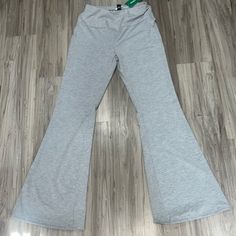 Nwt Shein Grey Flared Leggings High Waisted Grey Flared Leggings, Cut Leggings, Flare Legging, Flared Leggings, Shein Pants, Grey Leggings, Straight Cut, Christmas List, Colorful Leggings