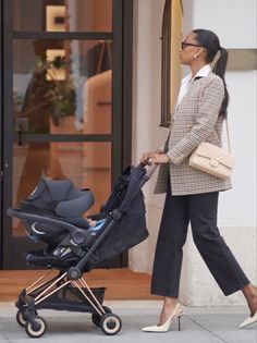 Parisian Maternity Outfits, The Mother Archetype, Luxury Pregnancy, Goals Motivation Quotes, Mother Archetype, Millionaire Affirmations, Aesthetic On A Budget, Rich Mom Aesthetic, Jasmin Tookes