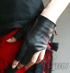 Hey, I found this really awesome Etsy listing at http://www.etsy.com/listing/126058737/genuine-leather-lambskin-sheepskin-punk Ancestors Aesthetic, Fingerless Leather Gloves, Handmade Gloves, Biker Gloves, Biker Look, Fashion Gloves, Punk Rocker, Black Leather Gloves, Short Hairstyle