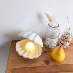 Portable Pearl in Shell Night Light - MaviGadget Ceramic Shell, Shell Lamp, Mood Lamps, Beach Theme Bathroom, Mini Lamp, Lampe Decoration, Hot Gifts, Bedside Lighting, Clam Shell