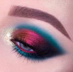 Maquillage On Fleek, Make Up Inspiration, Make Up Videos, Eye Makeup Pictures, Beautiful Eye Makeup, Eye Makeup Designs, Makijaż Smokey Eye, Colorful Eye Makeup, Creamy Concealer