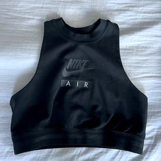 Brand New. Never Worn Fits True To Size No Padding Or Support Basketball Workout Clothes, Nike Clothes Women, Nike Tops Women, Nike Women Outfits, Gymwear Outfits, Cute Nike Outfits, Tops Nike, Top Nike, Cute Shirt Designs