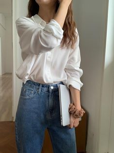 Corean Style, Minimal Chic Outfits, Minimal Style Outfits, Aesthetic Ootd, Cute Dresses For Party, Sewing Circles, Uniform Fashion, Korean Outfits