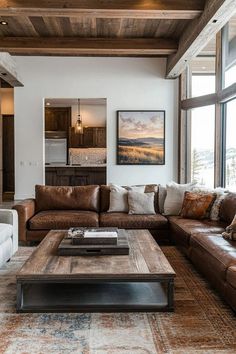 Montana Inspired Living Room, Western Modern Interior, Mountain Home Living Room Furniture, Modern Farmhouse Brown Leather Couch, Western Cabin Living Room, Comfy Leather Couch Living Room, Native Living Room Decor, Rustic Western Interior Design, Lodge Interior Design Living Room