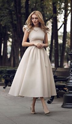 Dress Frocks For Women, Elegant Dresses Classy Modest, Yulia Prokhorova, Elegant Dresses Classy, Trendy Dress Outfits, Classy Dress Outfits, Gala Dresses, Fashion Attire