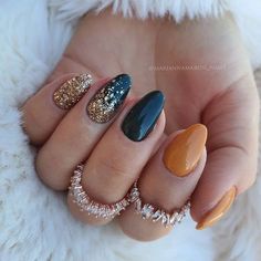 Fall Manicure Ideas Almond Shape, Fall Manicure Almond Shape, September And October Nails, Fall Anc Nail, Thanks Giving Nails Color, Cute Fall Nails 2023, Acrylic Nails Autumn 2023, November Nails Gel Short, Thanksgiving Nails Fall Almond