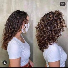 Long Layered Curly Hair, Layered Curly Haircuts, Long Curly Haircuts, Natural Curly Hair Cuts, Medium Length Curly Hair, Highlights Curly Hair, Layered Curly Hair, Curly Hair Photos, Wavy Haircuts